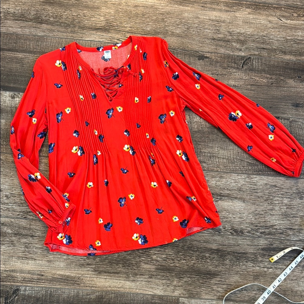 OLD NAVY Floral Red Women's Top